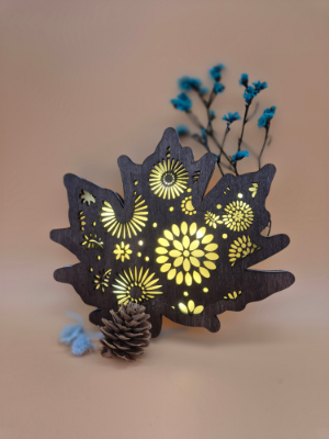 Beleuchtetes Herbstblatt